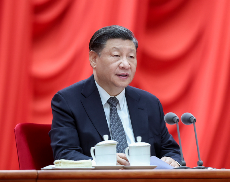 4月3日,学习贯彻习近平新时代中国特色社会主义思想主题教育工作会议在北京召开。中共中央总书记、国家主席、中央军委主席习近平出席会议并发表重要讲话。 4月3日,学习贯彻习近平新时代中国特色社会主义思想主题教育工作会议在北京召开。中共中央总书记、国家主席、中央军委主席习近平出席会议并发表重要讲话。