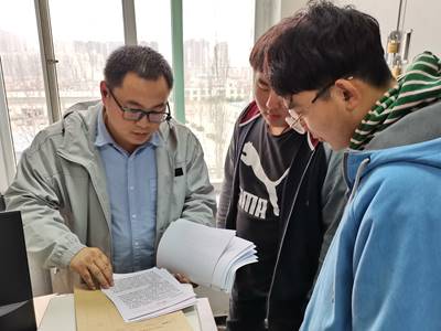 开展学业帮扶