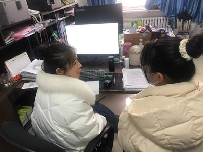 辅导员开展谈心谈话