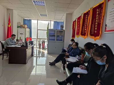 召开闭环管理疫情防控工作会议照片1